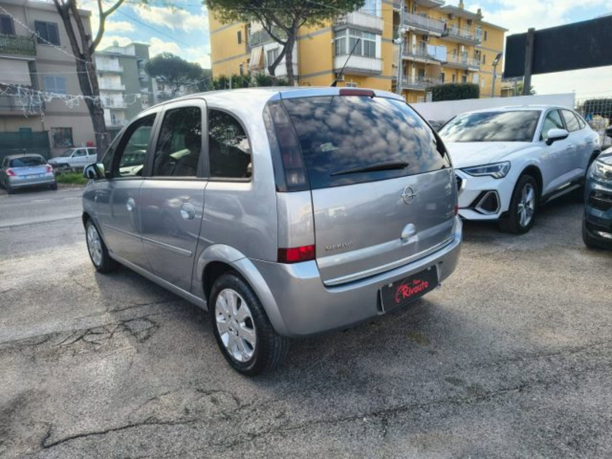 Opel Meriva 1.3 CDTI Cosmo (6)
