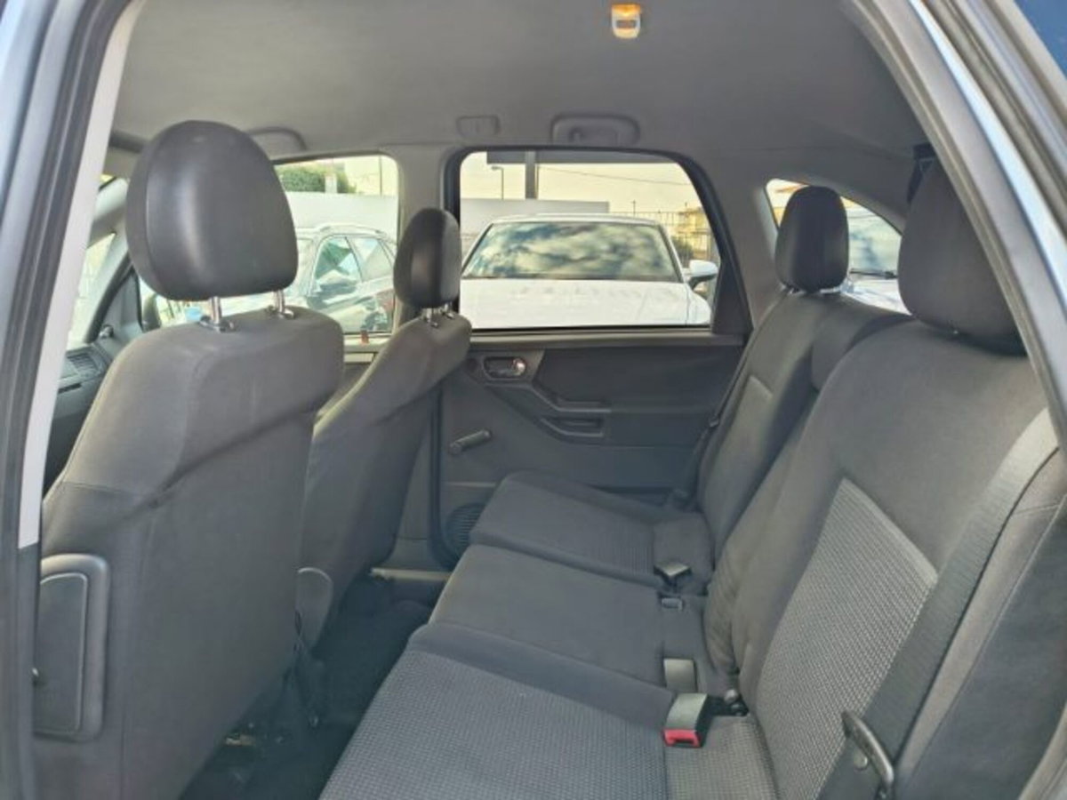 Opel Meriva 1.3 CDTI Cosmo (7)
