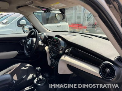 MINI Mini 1.5 Cooper D 5 porte (18)