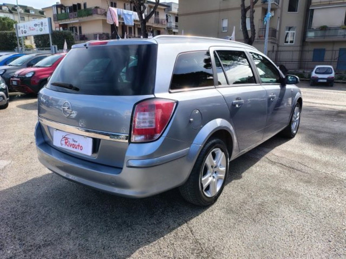 Opel Astra Station Wagon 1.7 CDTI 110CV Station Wagon Cosmo (3)