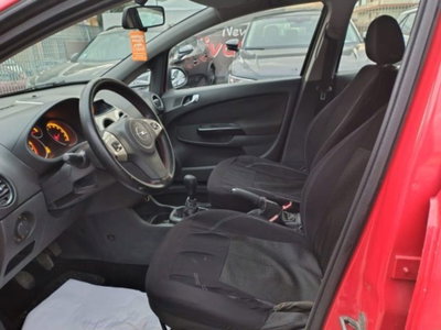 Opel Corsa 1.2 5 porte Cosmo (8)