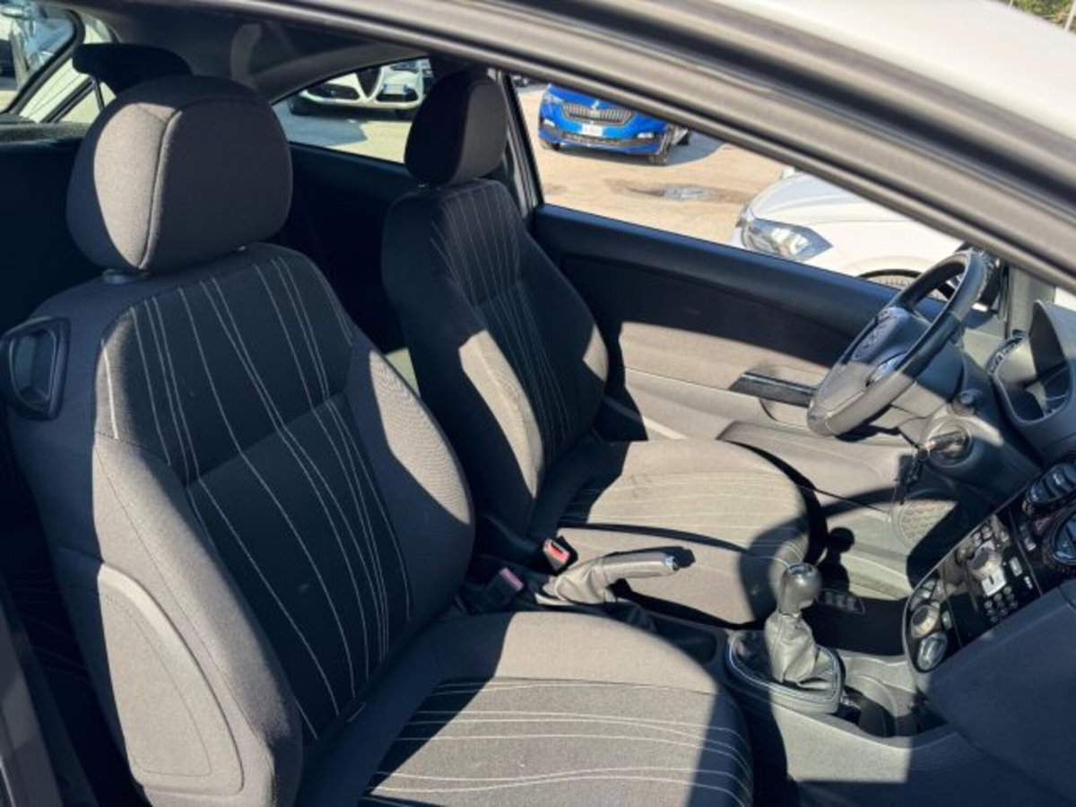 Opel Corsa 1.3 CDTI 75CV 5 porte Cosmo (12)