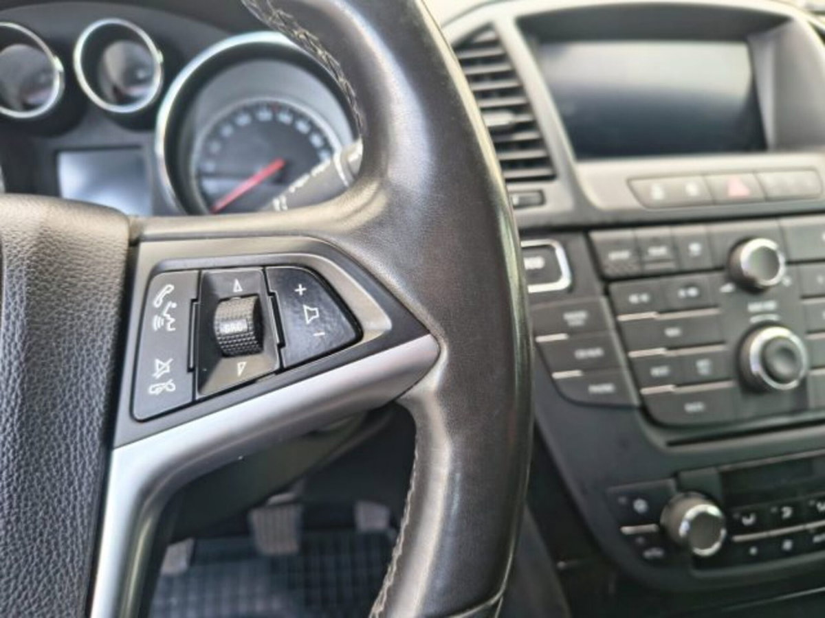 Opel Insignia CDTI 4x4 160CV 4 porte Elective (11)