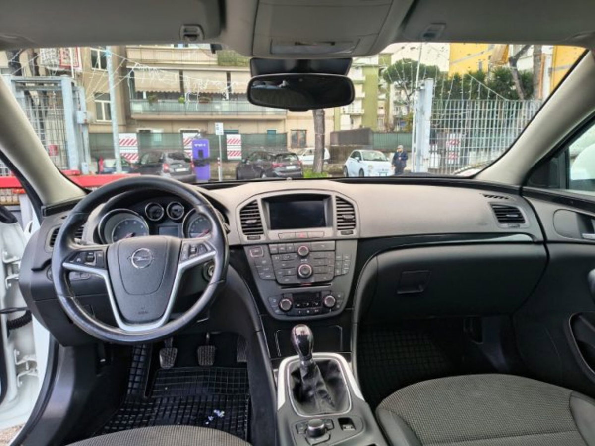 Opel Insignia CDTI 4x4 160CV 4 porte Elective (8)