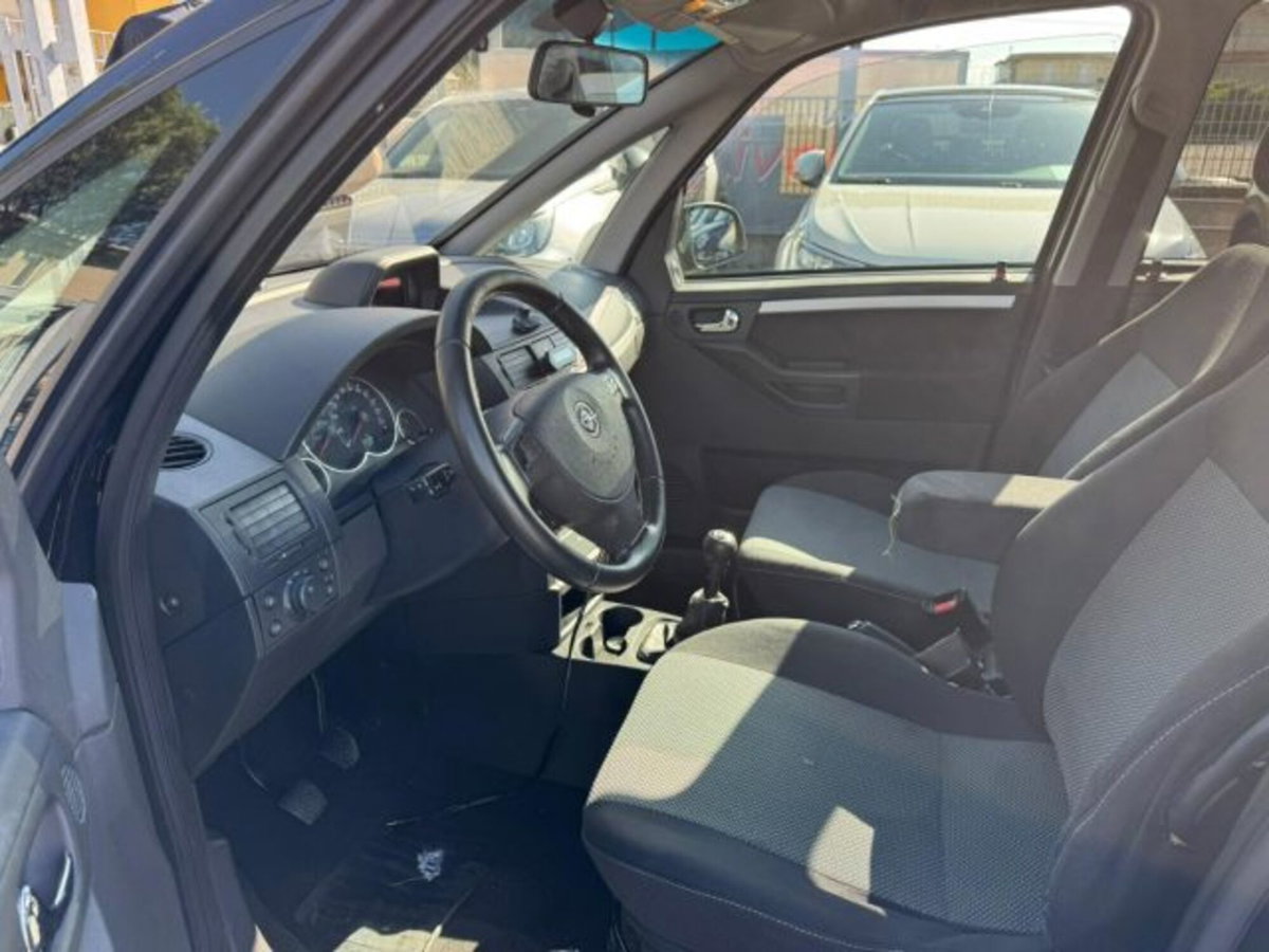 Opel Meriva 1.6 16V Enjoy (10)