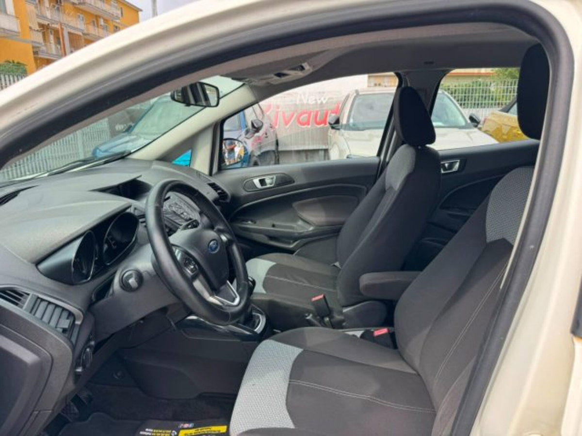 Ford EcoSport 1.5 TDCi 95 CV Titanium S (4)