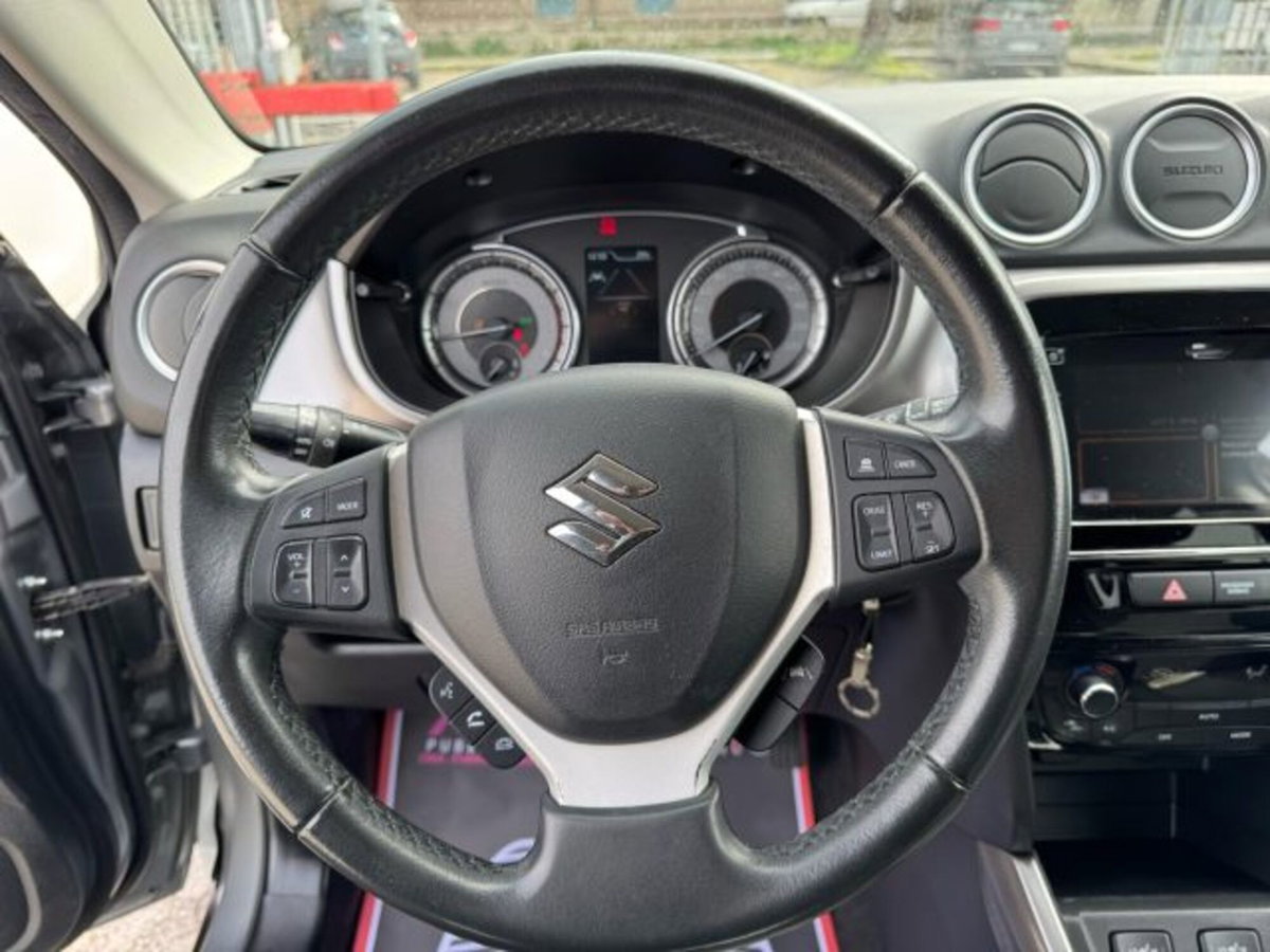 Suzuki Vitara 1.4 Hybrid Easy Top (18)