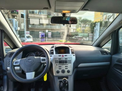 Opel Zafira 1.8 16V GPL-TECH Cosmo (13)