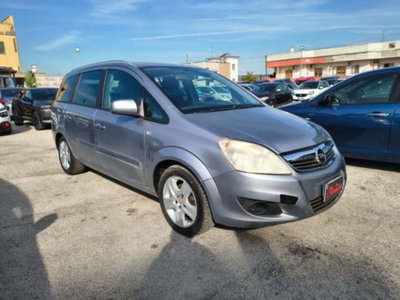 Opel Zafira 1.8 16V GPL-TECH Cosmo (2)