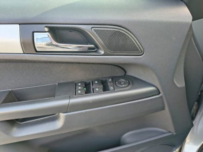 Opel Zafira 1.8 16V GPL-TECH Cosmo (9)