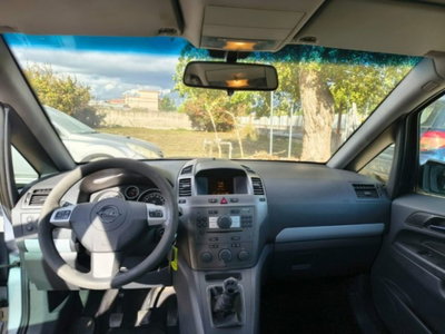 Opel Zafira 1.6 16V ecoM 94CV Cosmo (14)