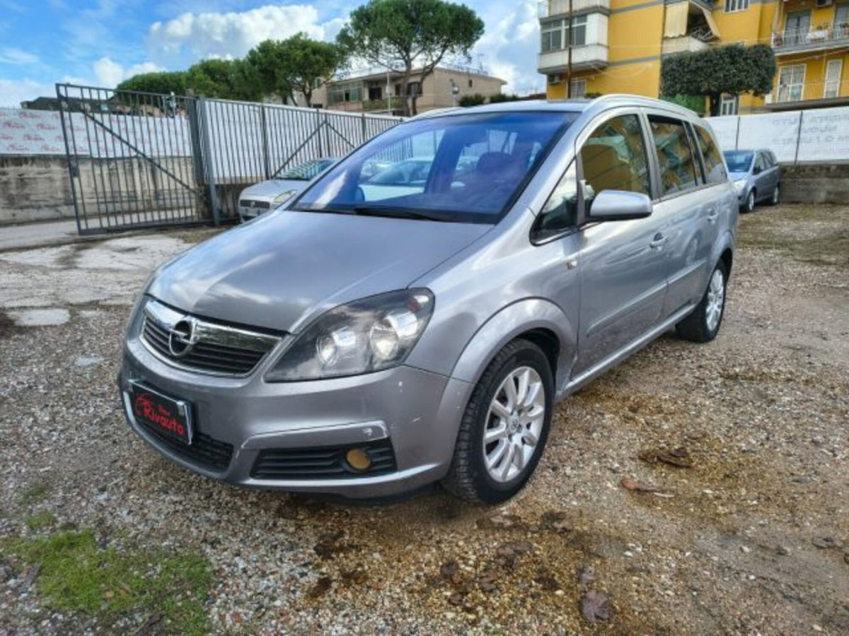 Opel Zafira 1.6 16V ecoM 94CV Cosmo (3)