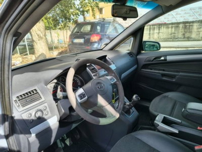 Opel Zafira 1.6 16V ecoM 94CV Cosmo (9)