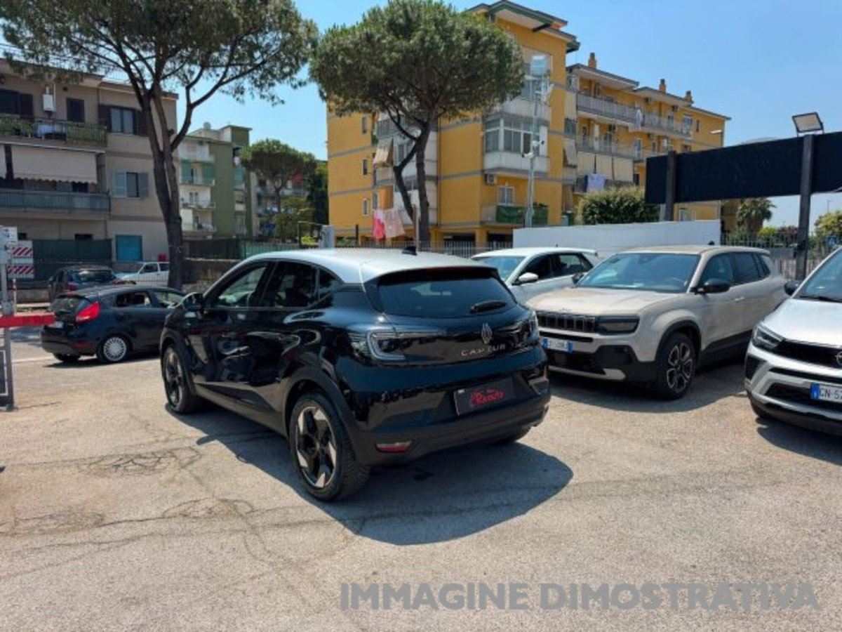 Renault Captur TCe 90 CV Techno (8)