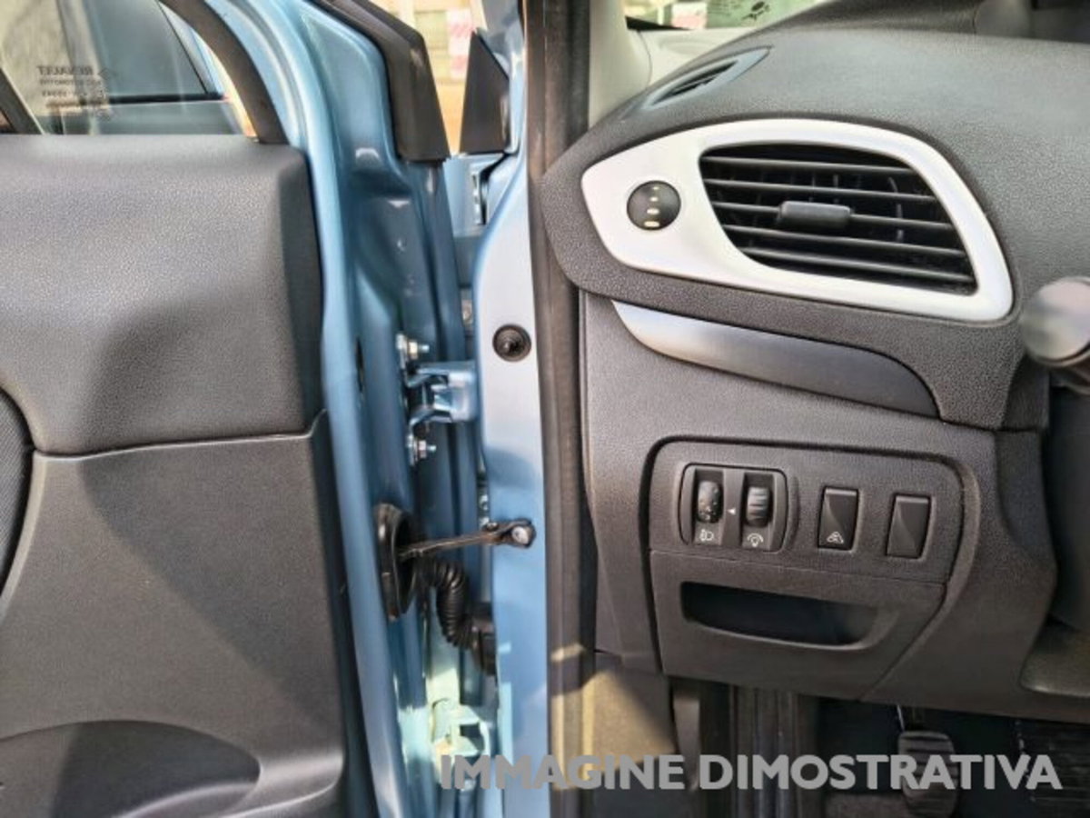 Renault Scenic E-Tech Electric 1.5 dCi 110CV Dynamique (8)