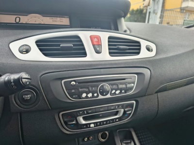 Renault Scenic E-Tech Electric 1.5 dCi 110CV Dynamique (11)
