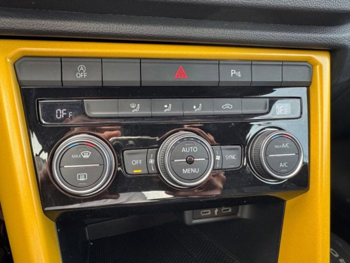 Volkswagen T-Roc Cabrio 1.0 TSI Style (18)