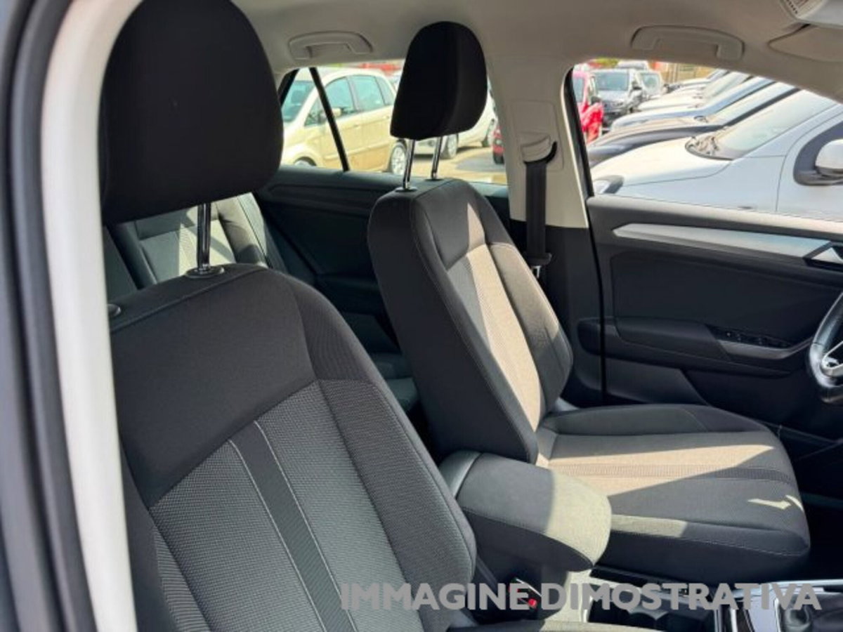 Volkswagen T-Roc 2.0 tdi Life 150cv dsg (14)