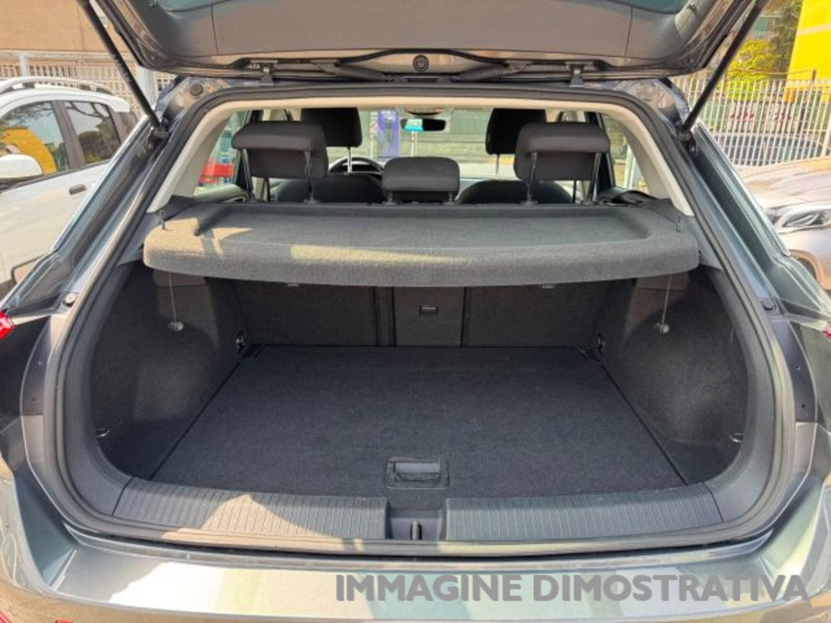 Volkswagen T-Roc 2.0 tdi Life 150cv dsg (15)
