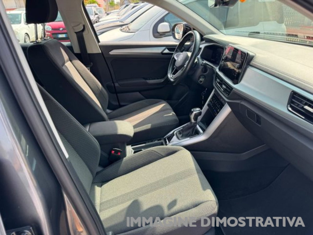 Volkswagen T-Roc 2.0 tdi Life 150cv dsg (16)