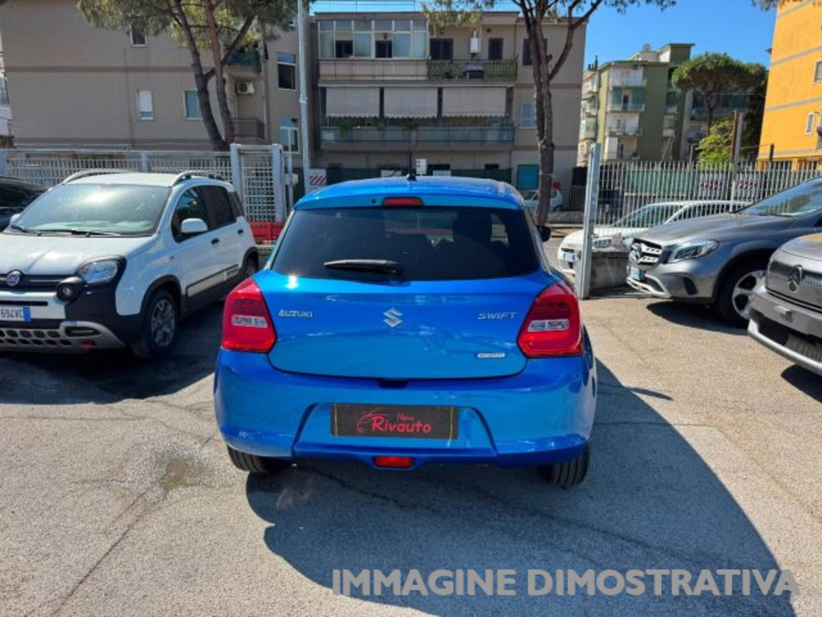 Suzuki Swift 1.2h Top 2wd (9)
