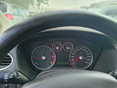 Ford Focus 1.6 TDCi (90CV) Titanium (12)