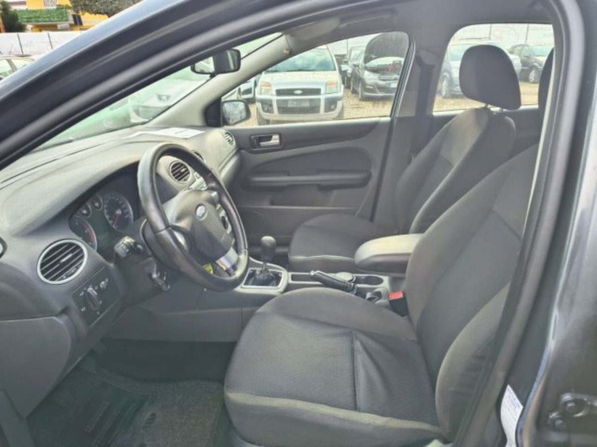 Ford Focus 1.6 TDCi (90CV) Titanium (14)