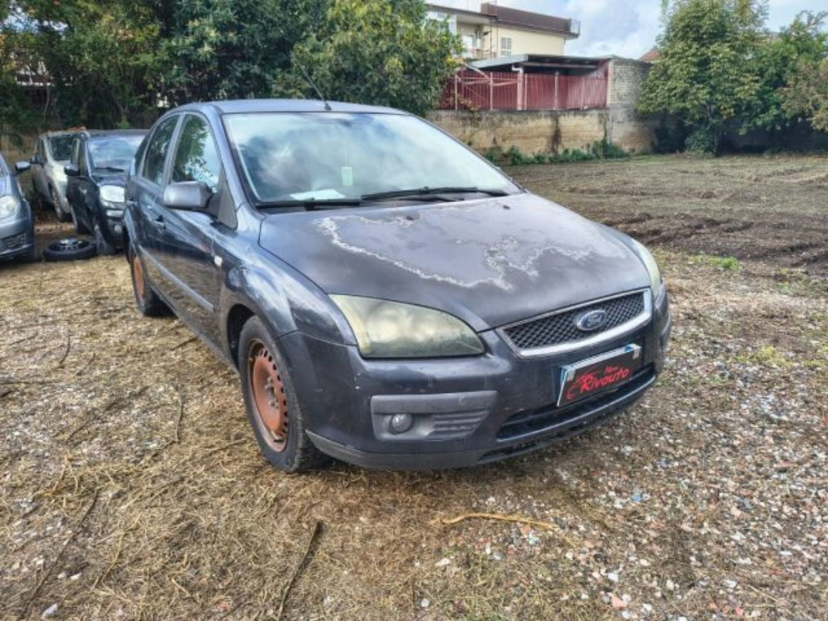 Ford Focus 1.6 TDCi (90CV) Titanium (2)