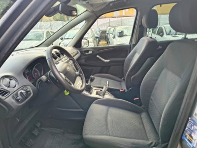 Ford Galaxy 2.0 TDCi 140 CV Ghia DPF (10)