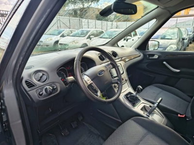 Ford Galaxy 2.0 TDCi 140 CV Ghia DPF (13)