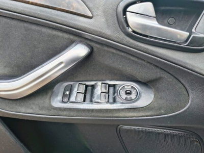 Ford Galaxy 2.0 TDCi 140 CV Ghia DPF (9)
