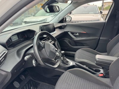 Peugeot 2008 BlueHDi 100 S&S Allure (11)