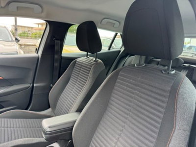 Peugeot 2008 BlueHDi 100 S&S Allure (14)