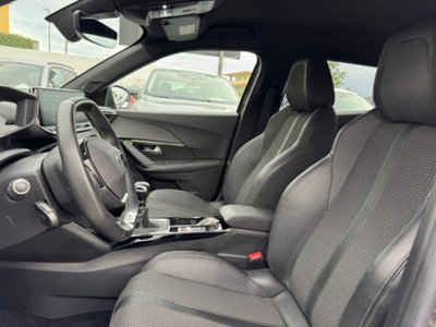 Peugeot 2008 BlueHDi 110 S&S GT (11)