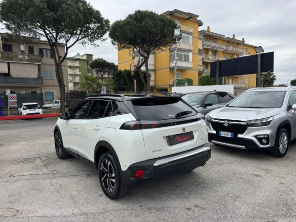 Peugeot 2008 BlueHDi 130 S&S EAT8 GT Pack (9)