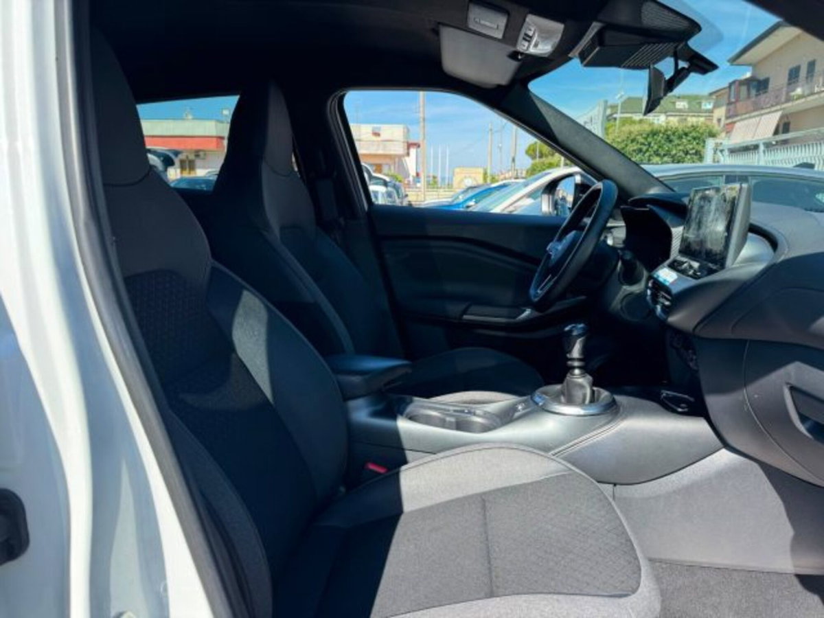 Nissan Juke 1.0 dig-t N-Connecta 114cv (13)
