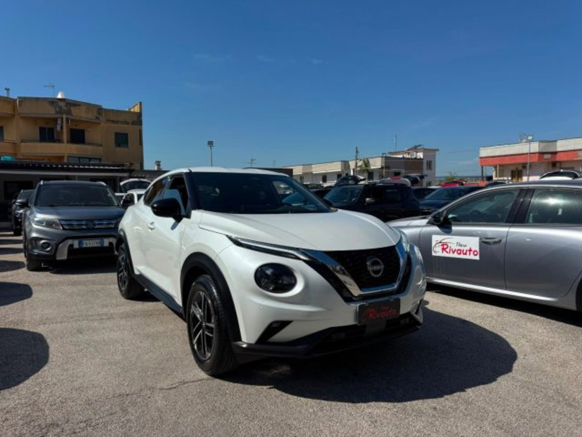 Nissan Juke 1.0 dig-t N-Connecta 114cv (2)