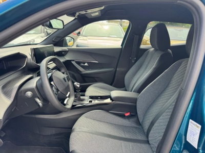 Peugeot 2008 PureTech 100 S&S Allure (12)