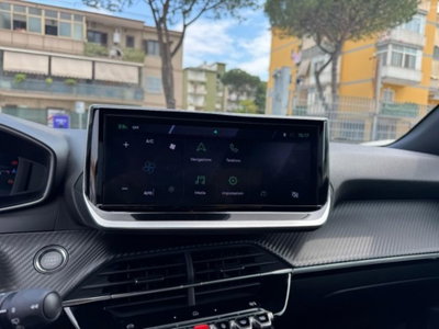 Peugeot 2008 PureTech 100 S&S Allure (15)