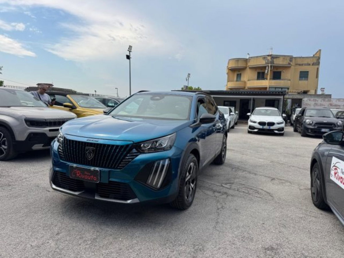 Peugeot 2008 PureTech 100 S&S Allure (3)