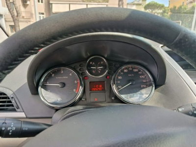 Peugeot 207 HDi 70CV 5p. XT (8)