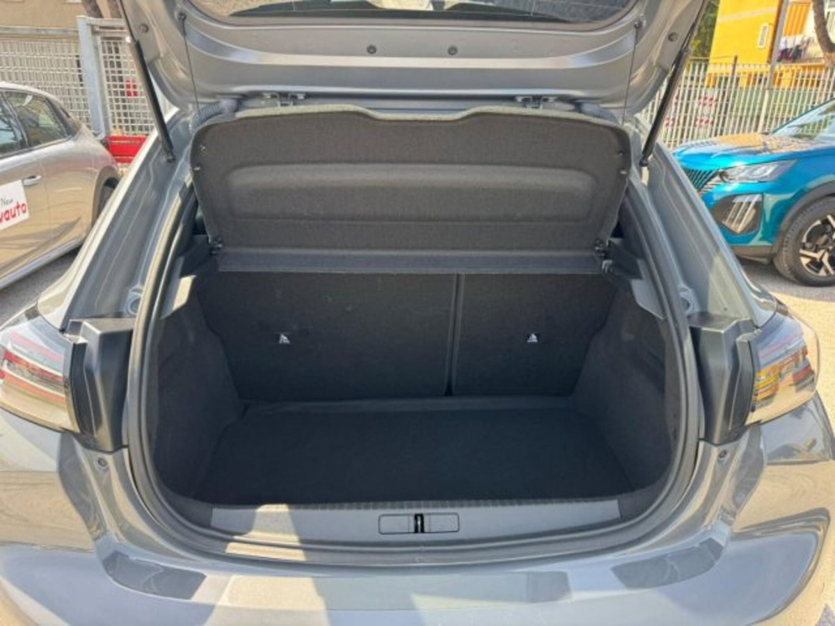 Peugeot 208 PureTech 100 Stop&Start 5 porte Allure (5)