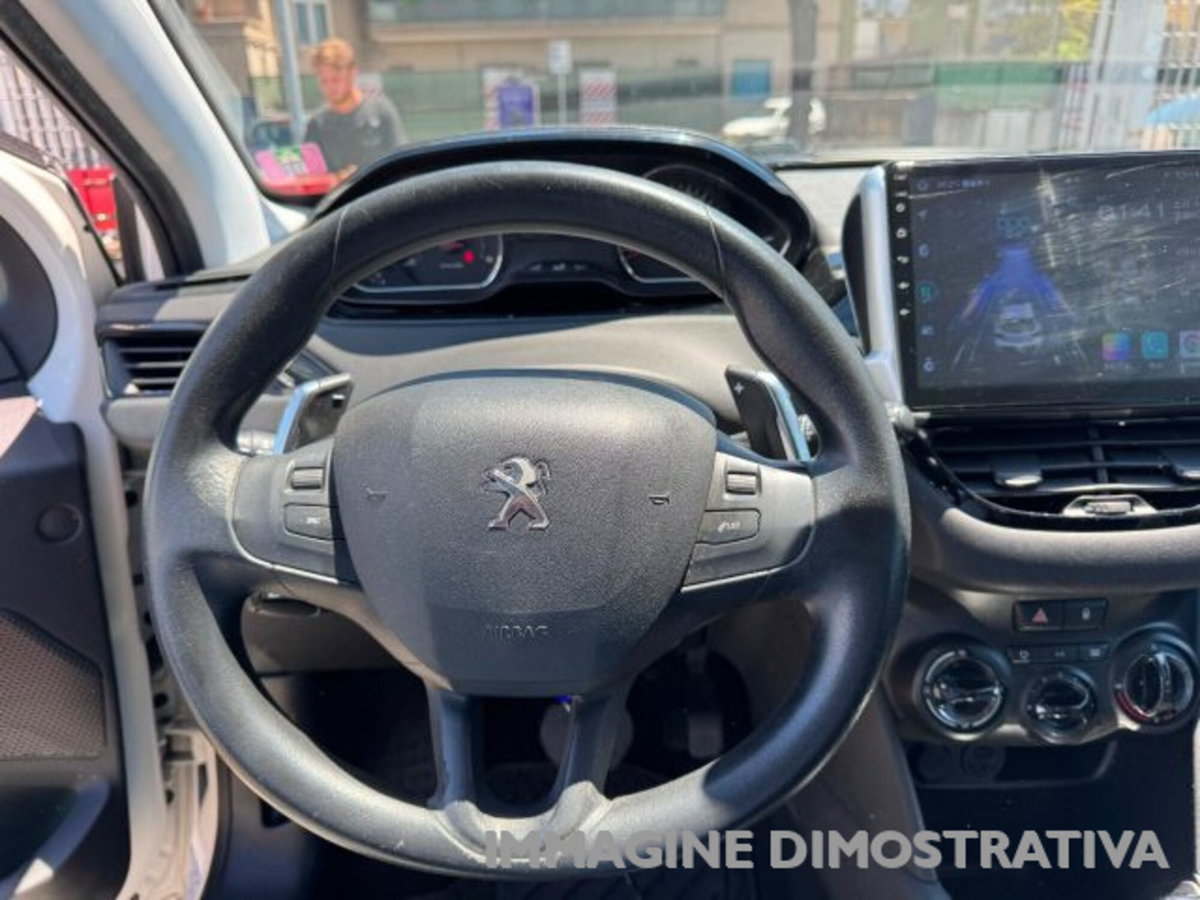 Peugeot 208 HDi 68 CV 5 porte Allure (14)