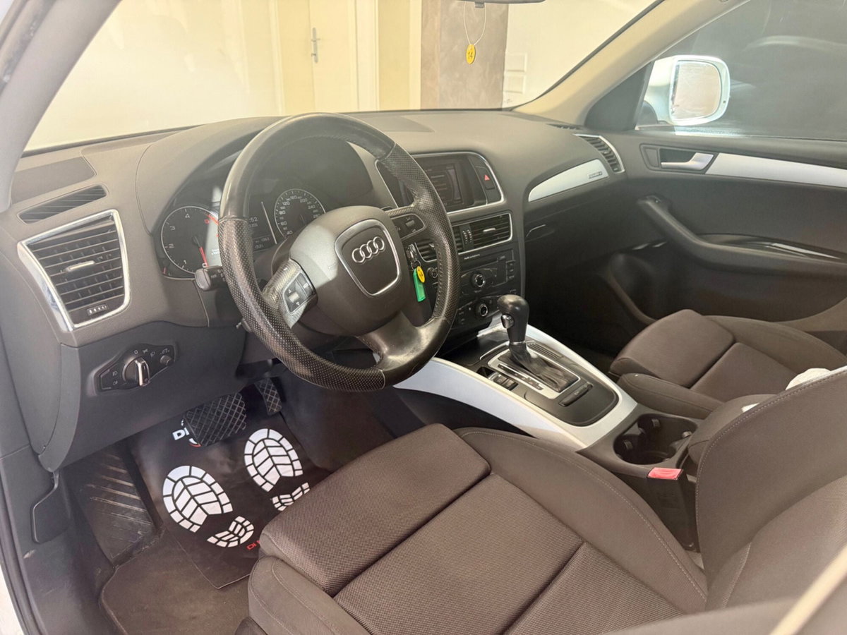 Audi Q5 2.0 TDI 170 CV quattro S tronic (9)
