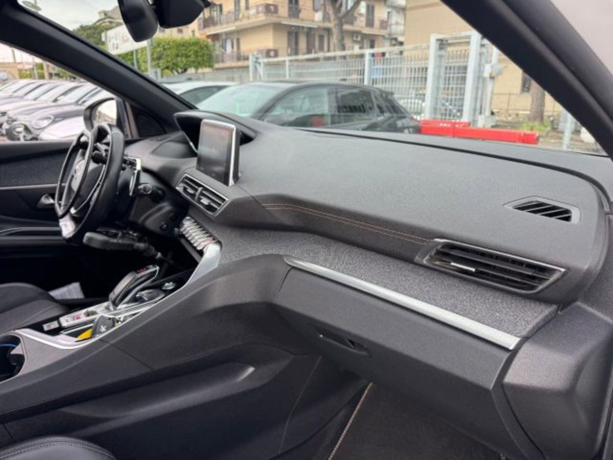 Peugeot 3008 BlueHDi 130 S&S EAT8 GT Line (13)
