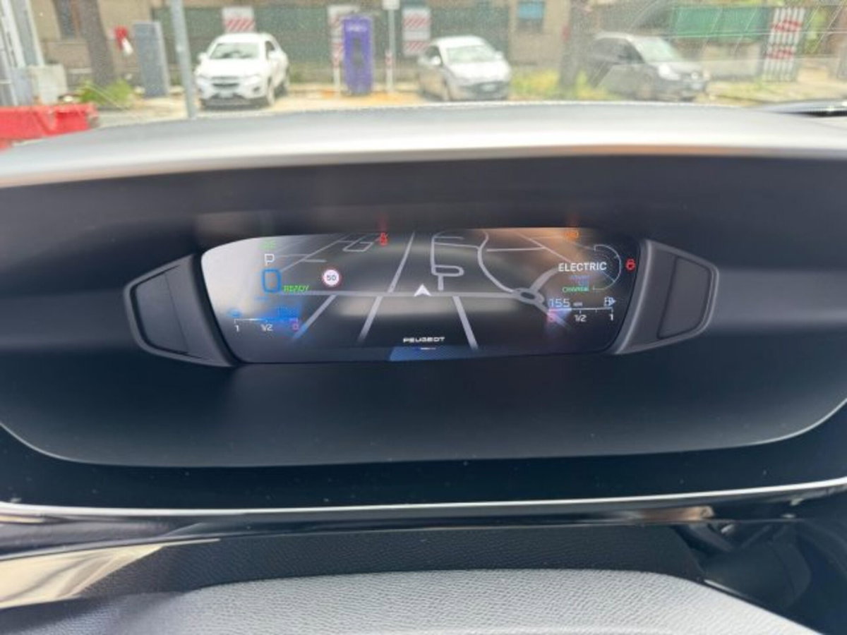 Peugeot 308 Hybrid 225 e-EAT8 GT Pack (14)