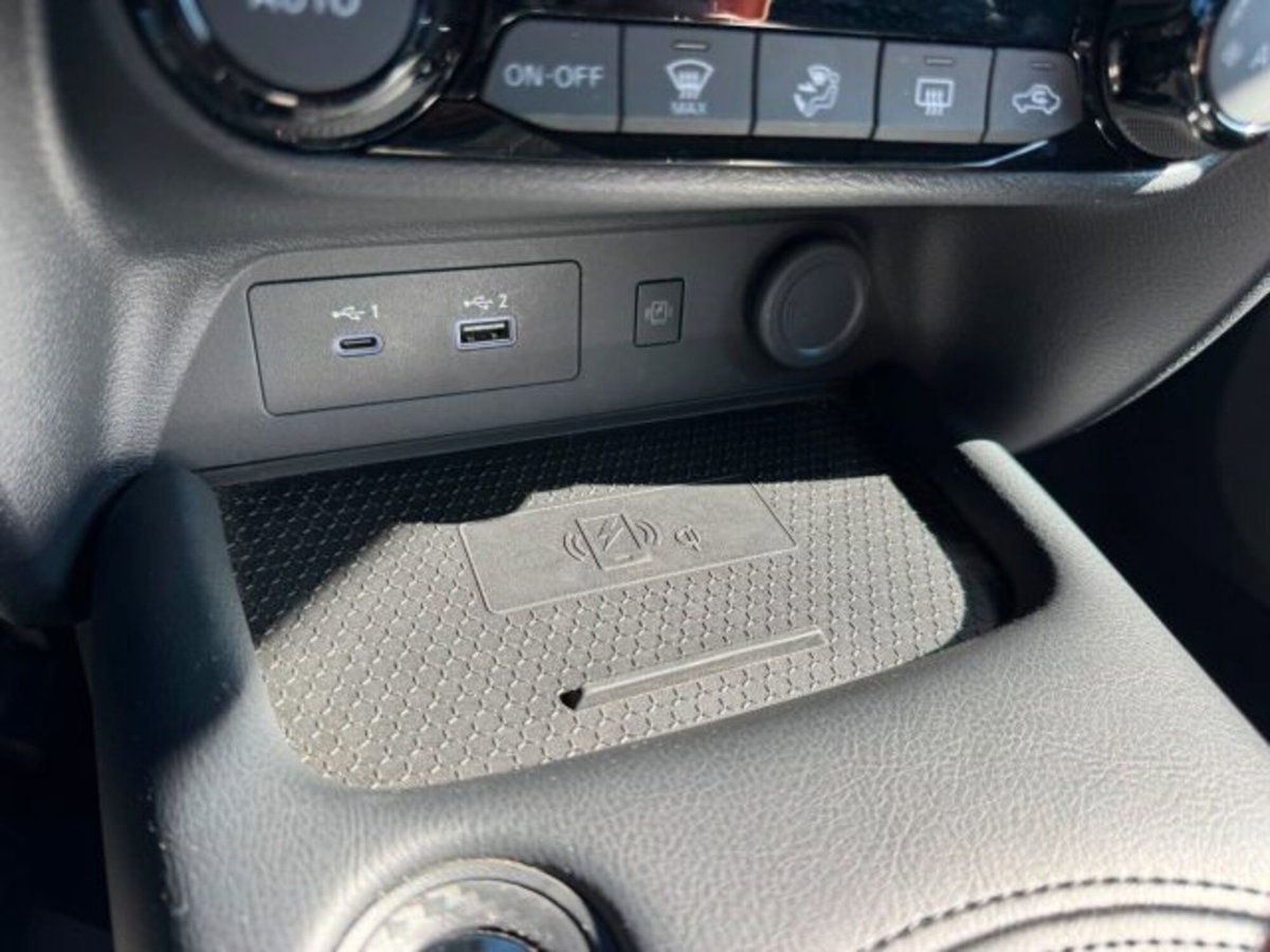 Nissan Juke 1.0 dig-t N-Connecta 114cv dct (16)