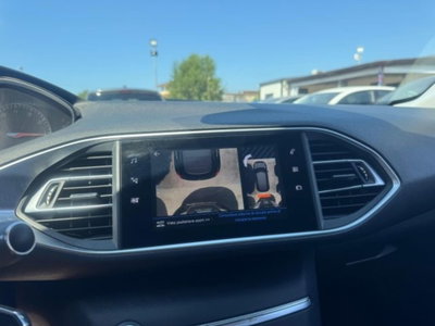 Peugeot 308 PureTech Turbo 130 S&S Allure Pack (13)