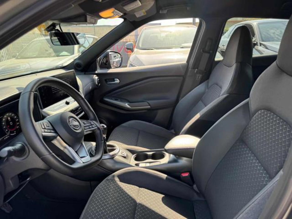 Nissan Juke 1.0 dig-t N-Connecta 114cv (15)