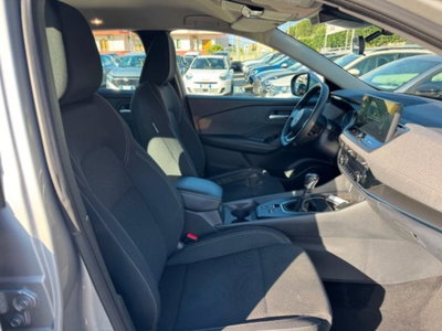 Nissan Qashqai 1.3 mhev Acenta 2wd 140cv (9)